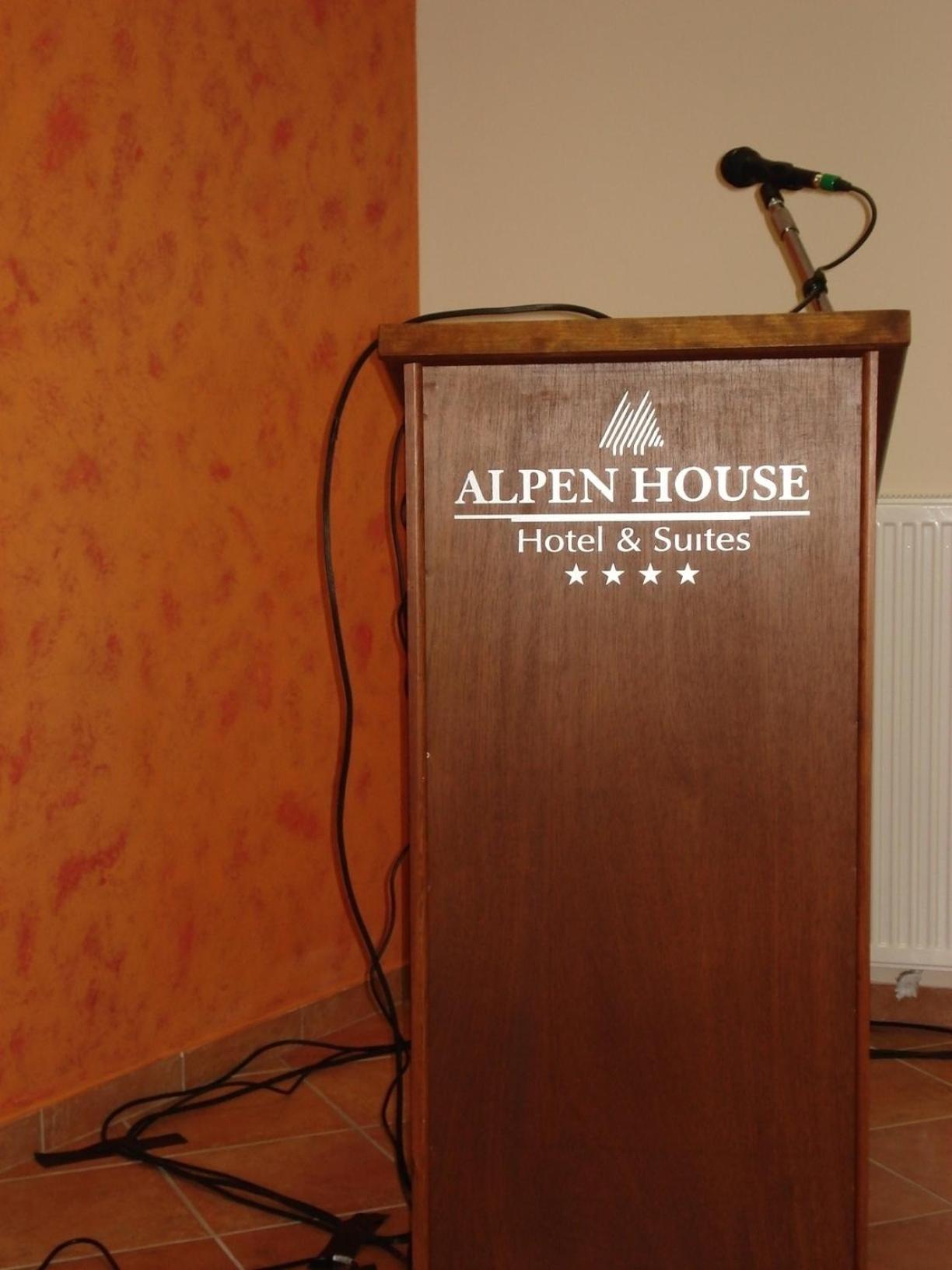 Alpen House Hotel & Suites Arachova Exterior photo